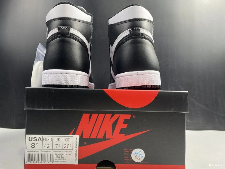 555088-010 White (2014) 1 Black Retro  Jordan 0208